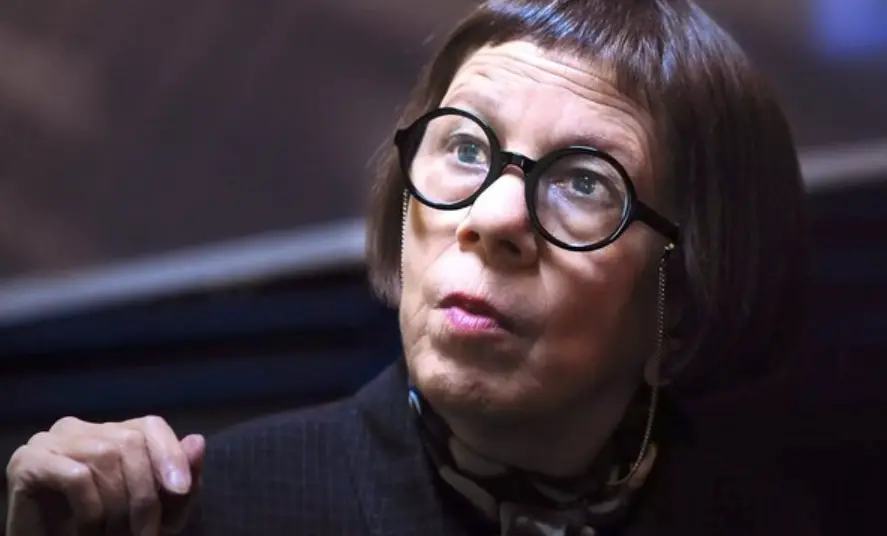 linda hunt